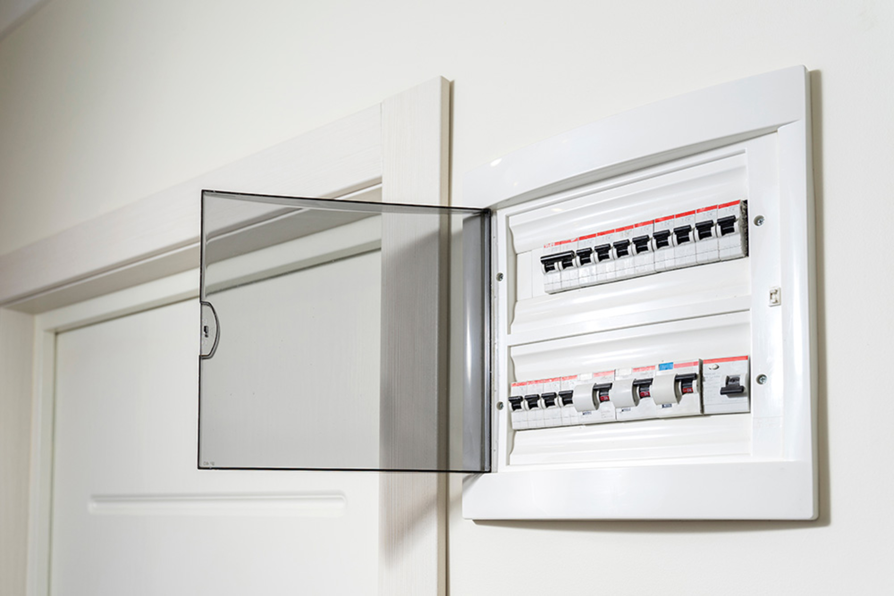 Über­spannungs­schutz bei Elektrotechnik Hartmann in Ebersberg